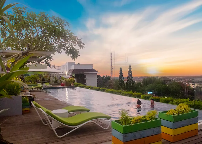 Отель Maxonehotels At Bukit Джимбаран