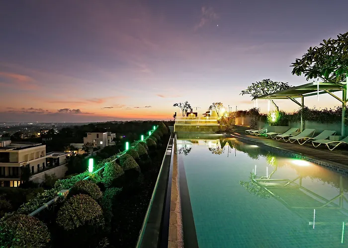 Отель Maxonehotels At Bukit Джимбаран