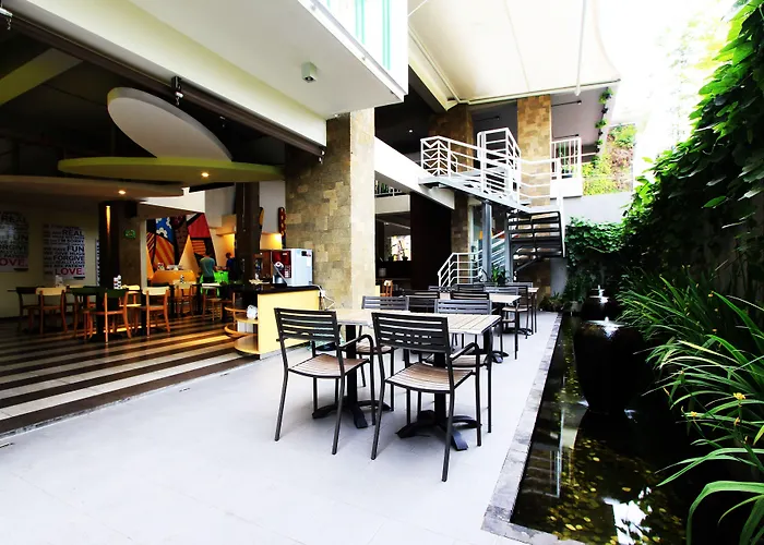 Maxonehotels At Bukit Отель 3*