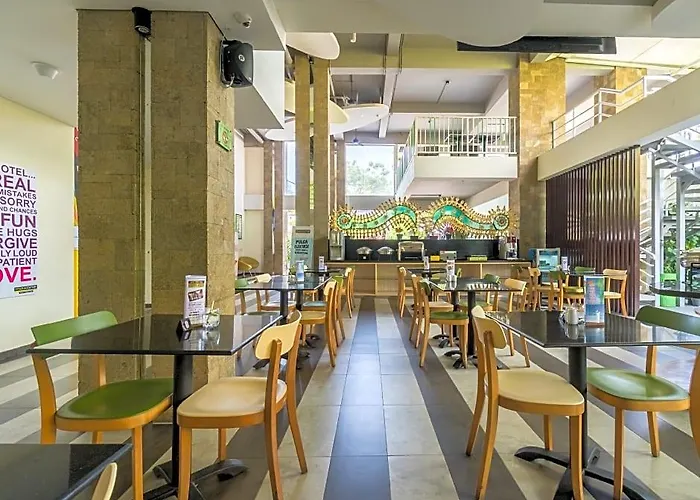 Отель Maxonehotels At Bukit 3*