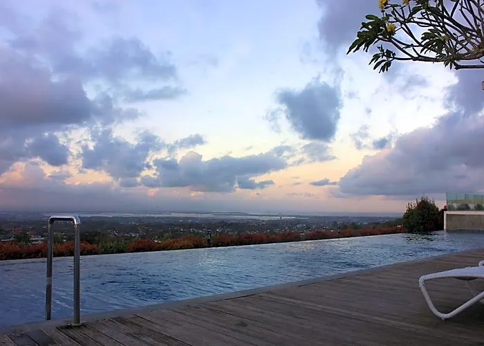 Maxonehotels At Bukit Отель Джимбаран