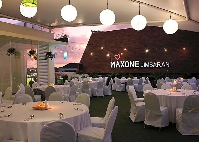 Maxonehotels At Bukit