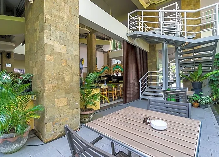 Maxonehotels At Bukit Отель Джимбаран