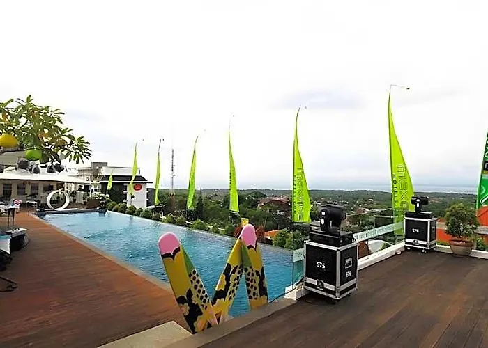 Maxonehotels At Bukit Джимбаран